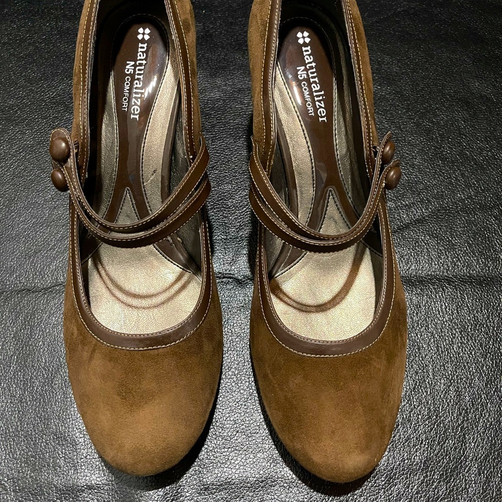 Naturalized N5 Comfort Heels